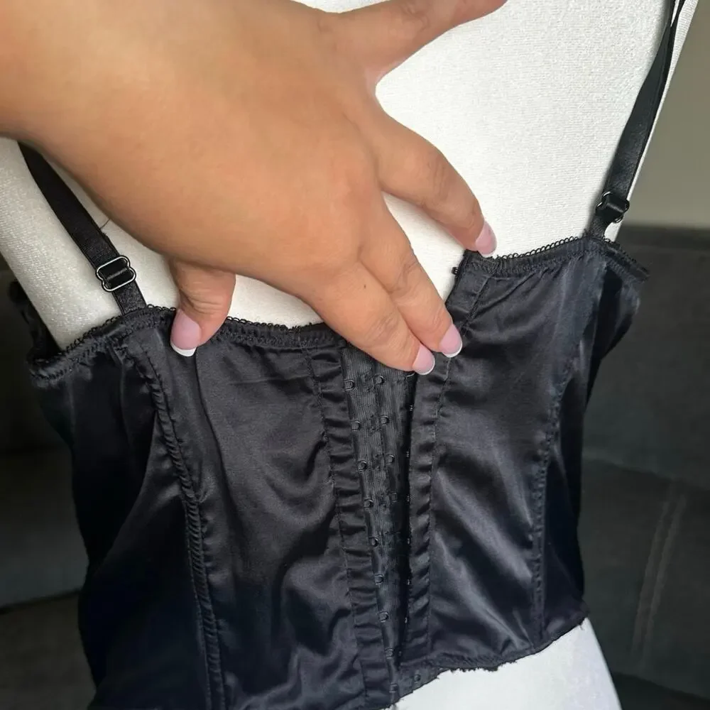 Vintage sexy little thing Victoria's Secret black corset sz 36c - Picture 3 of 4